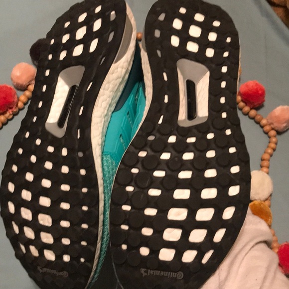 NWOT Adidas Ultra boost - Picture 4 of 6